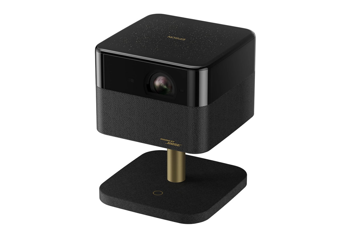 Epson Lifestudio Flex EF-73 Night Black vue de face – socle recharge sans fil et logo Sound by Bose